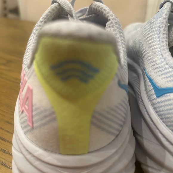 Women’s Hoka Clifton 9 running shoes - Picture 7 of 10